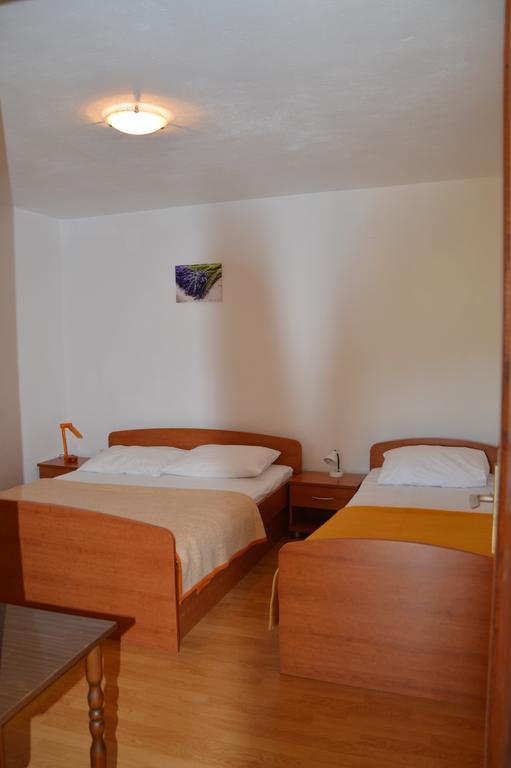 Apartments Andrea Drvenik  Room photo